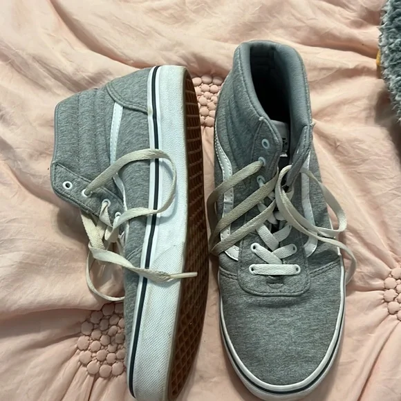 Vans - Picture 3 of 3